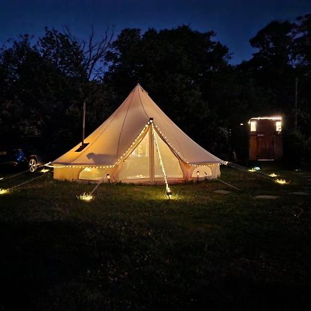 Quex Livery Glamping Берчингтон Экстерьер фото