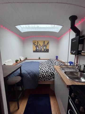 Quex Livery Glamping Берчингтон Экстерьер фото
